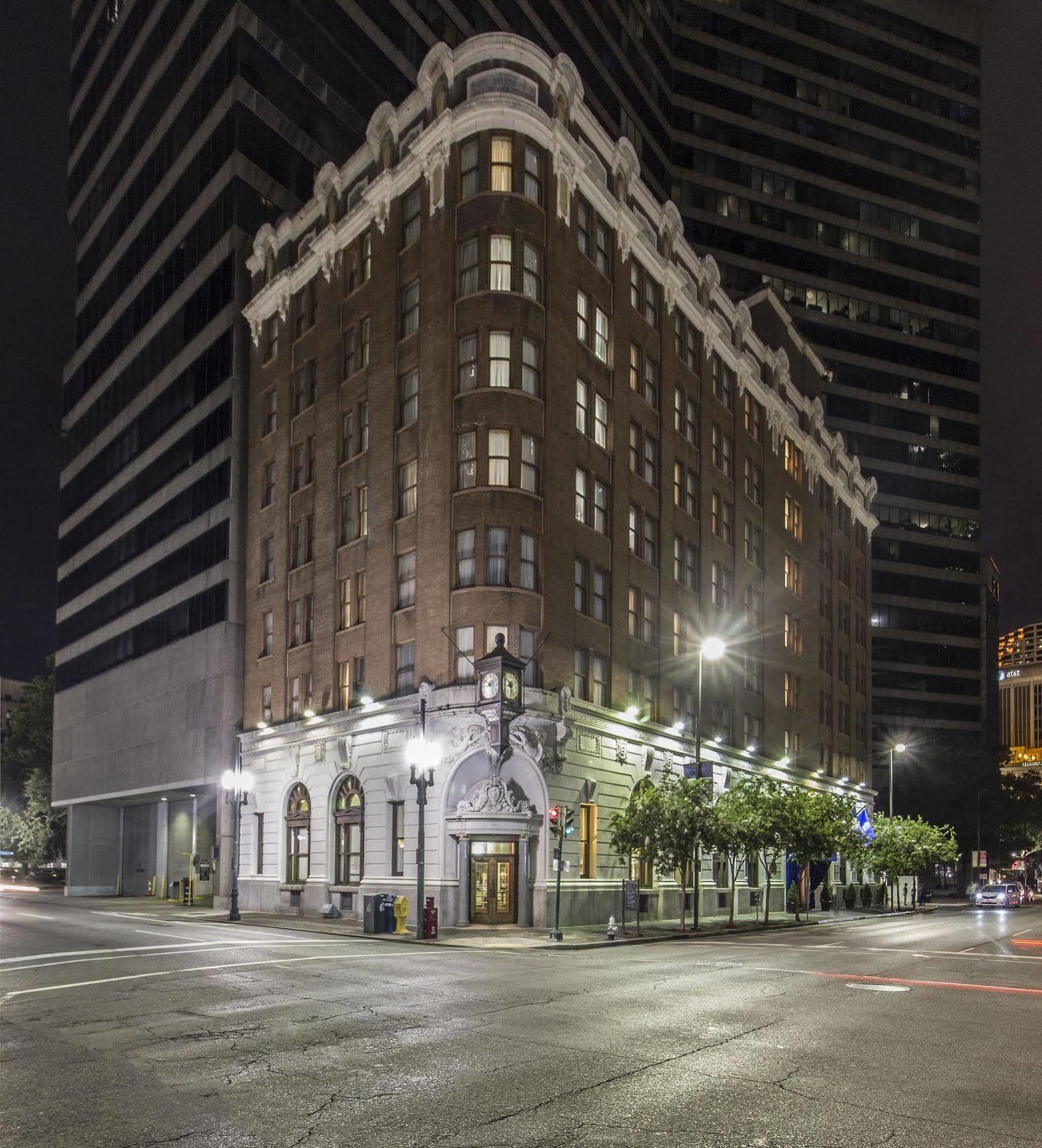 The Whitney Hotel New Orleans Exterior photo
